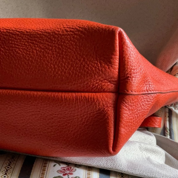 Salvatore Ferragamo mini tote bag. - Picture 3 of 7